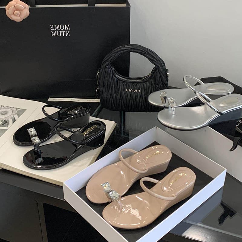 French Rhinestone Toe-Loop Sandals Fairy Style for Outdoor Wear with Dresses Round Toe One-Strap Elegant Wedge Thick Sole Slippers