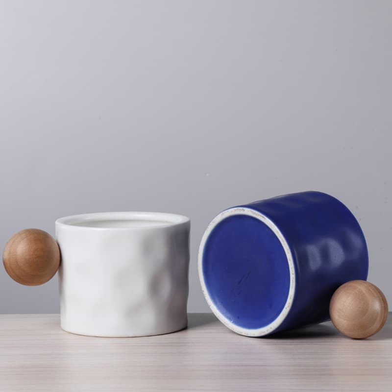 Nordic Klein Blue Ceramic Mug with Solid Wood Handle Office Coffee Cup Water Cup Dehua Business Gift