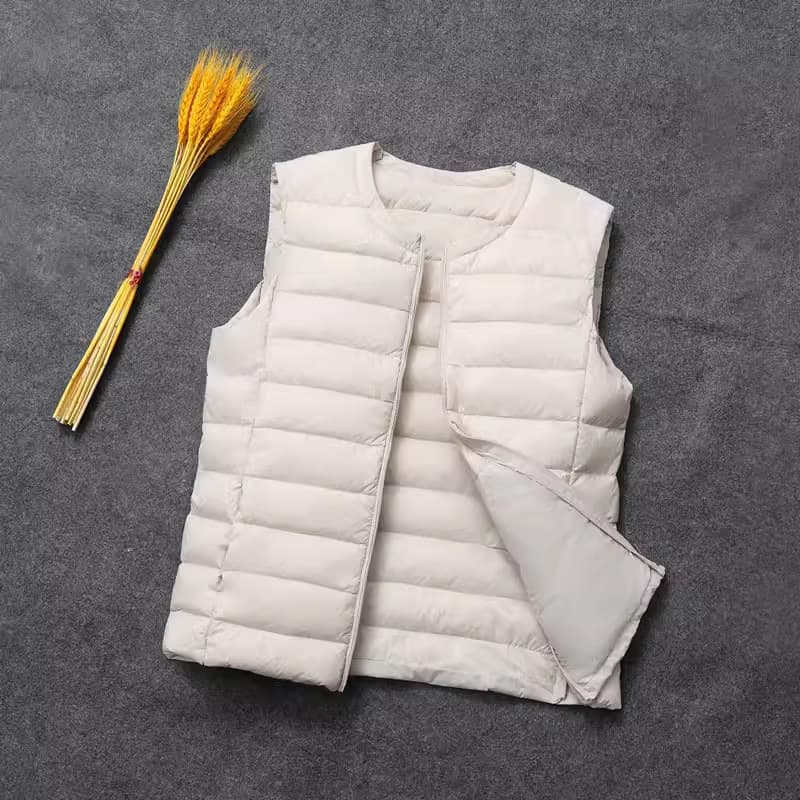 Plus-size collarless lightweight down vest for women weighing up to 200 jin (100 catties), suitable for middle-aged and elderly mothers.