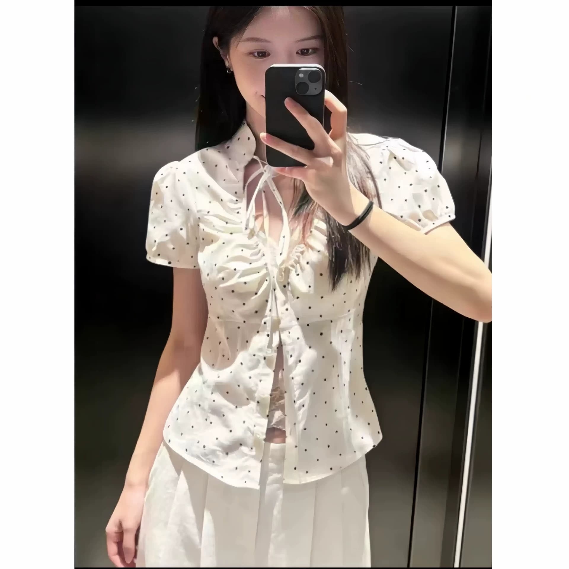 Sweet and Fashionable Summer V-Neck Hollow-Out Poplin Polka Dot Bow Tie Waist-Cinching Short-Sleeve Blouse for Women 2180046