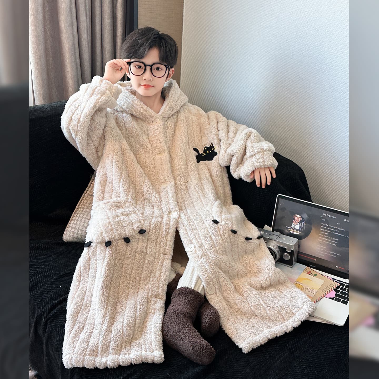 Children's Coral Fleece Pajamas for Boys Autumn Winter Teenager Flannel Robe Winter Thickened Fleece Long Style