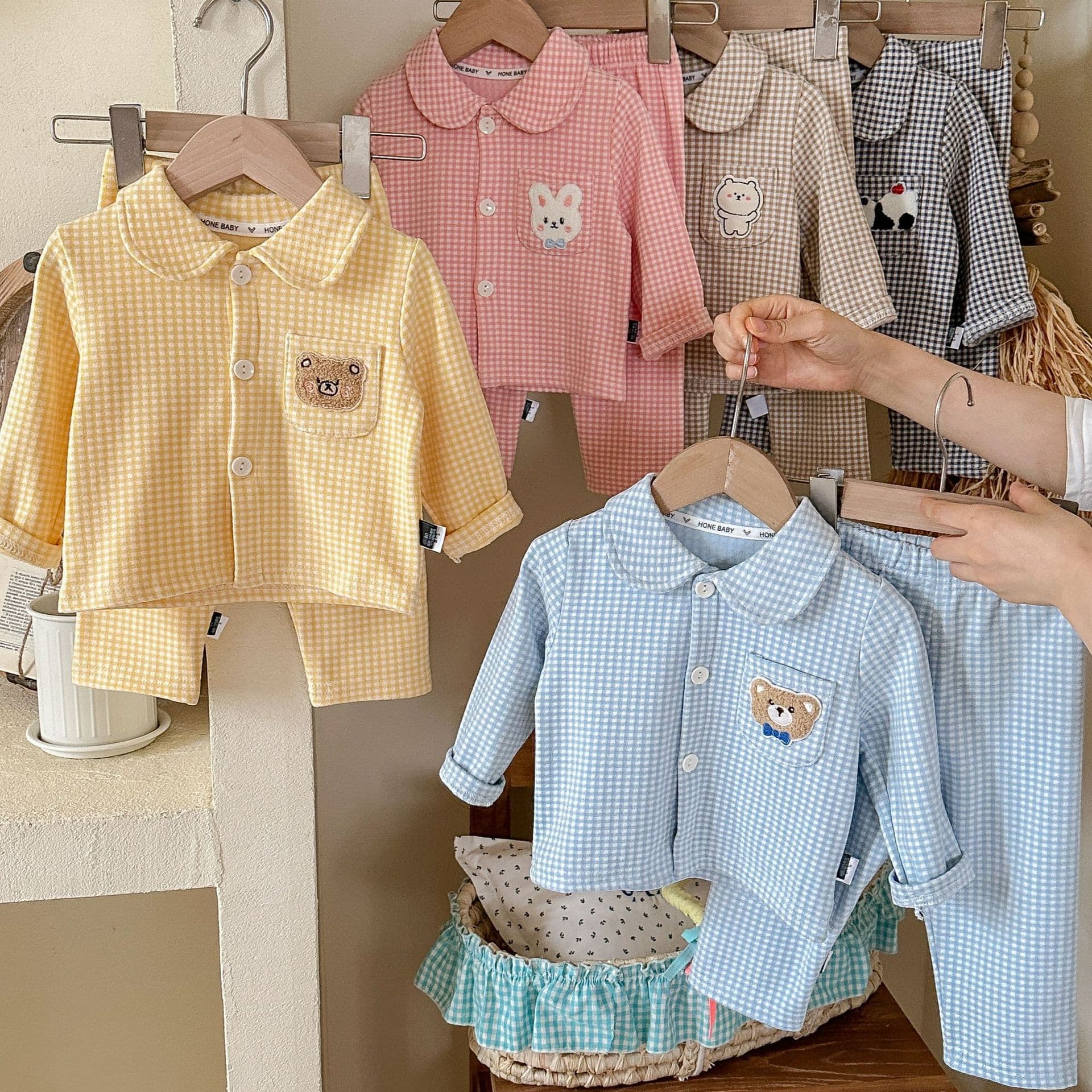 Children's Pajamas Autumn Brushed Pajama Sets for Boys and Girls, Two-Piece Sets for Small and Medium-Sized Kids and Babies, Homewear