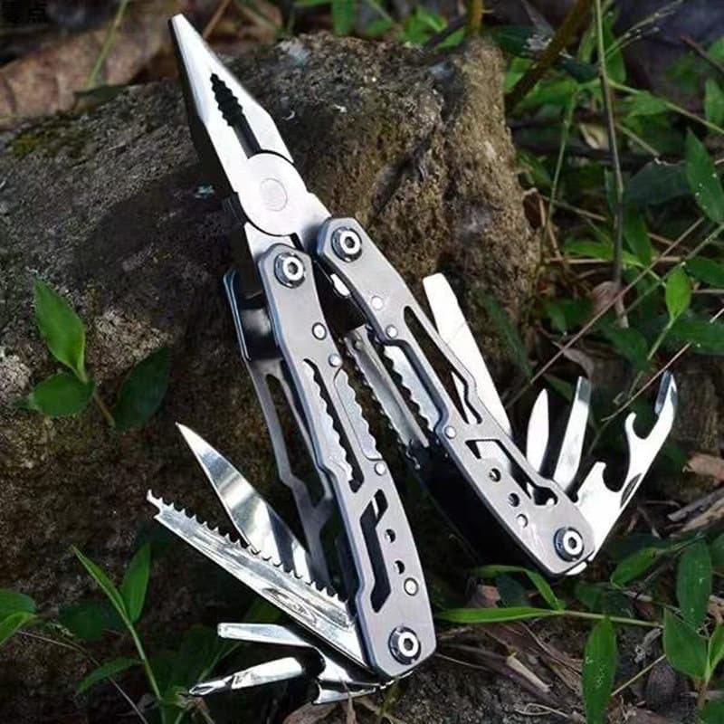 Multi-functional folding hammer pliers, outdoor combination folding knife, portable pliers, cutlery, electrician tools