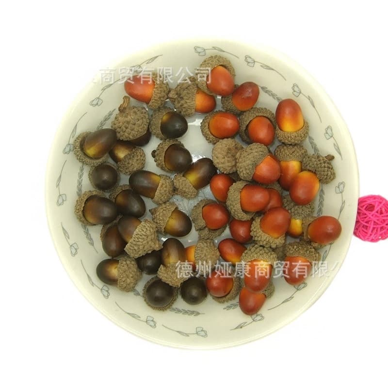 2.0 High-Simulation Small Acorns, Fake Chestnuts, Pine Cones, Real Shell Hazelnuts, Ornaments for Christmas Decoration, In Stock