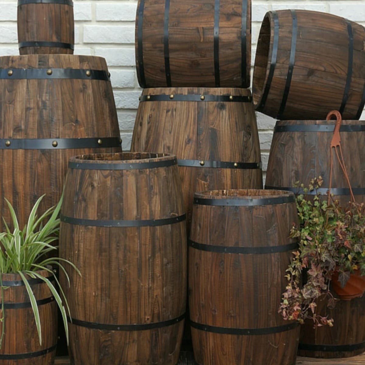 Oak wine barrel decoration, wooden beer and red wine barrel, bar solid wood barrel ornament, exhibition and wedding prop display