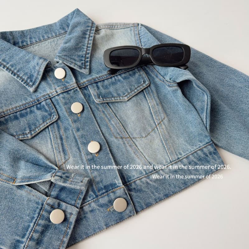 Children's Denim Jacket with Designer Turn-Down Collar, Simple and Versatile Classic Short Jacket, Girls' Coat