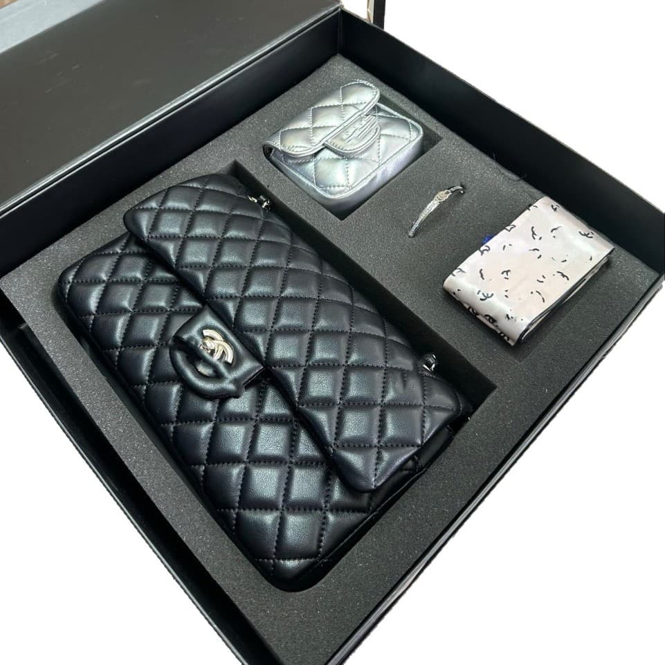 2026 New CF Box Set Women's Bag Fashion Versatile Minimalist Shoulder Crossbody Bag for Commuting