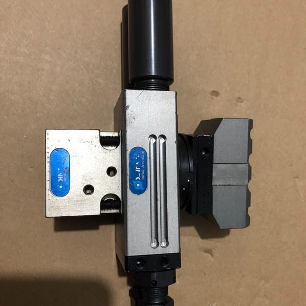Schunk finger rotary cylinder.