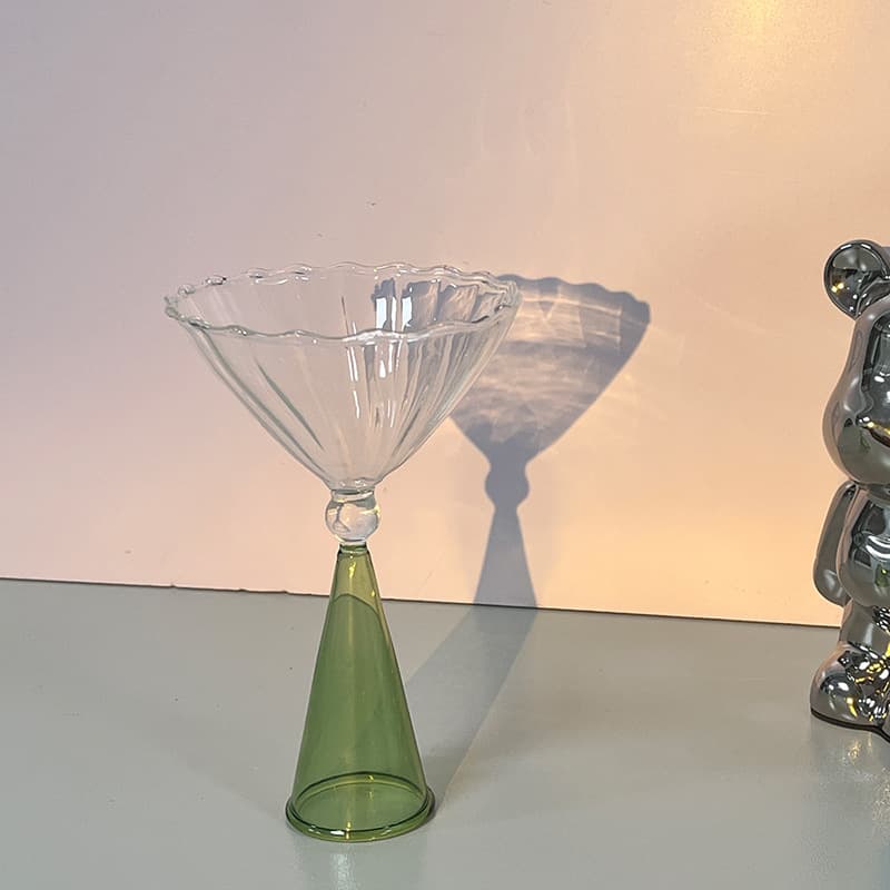 Gradient glass champagne red wine goblet bar supplies atmosphere internet celebrity creative high-value cocktail glass