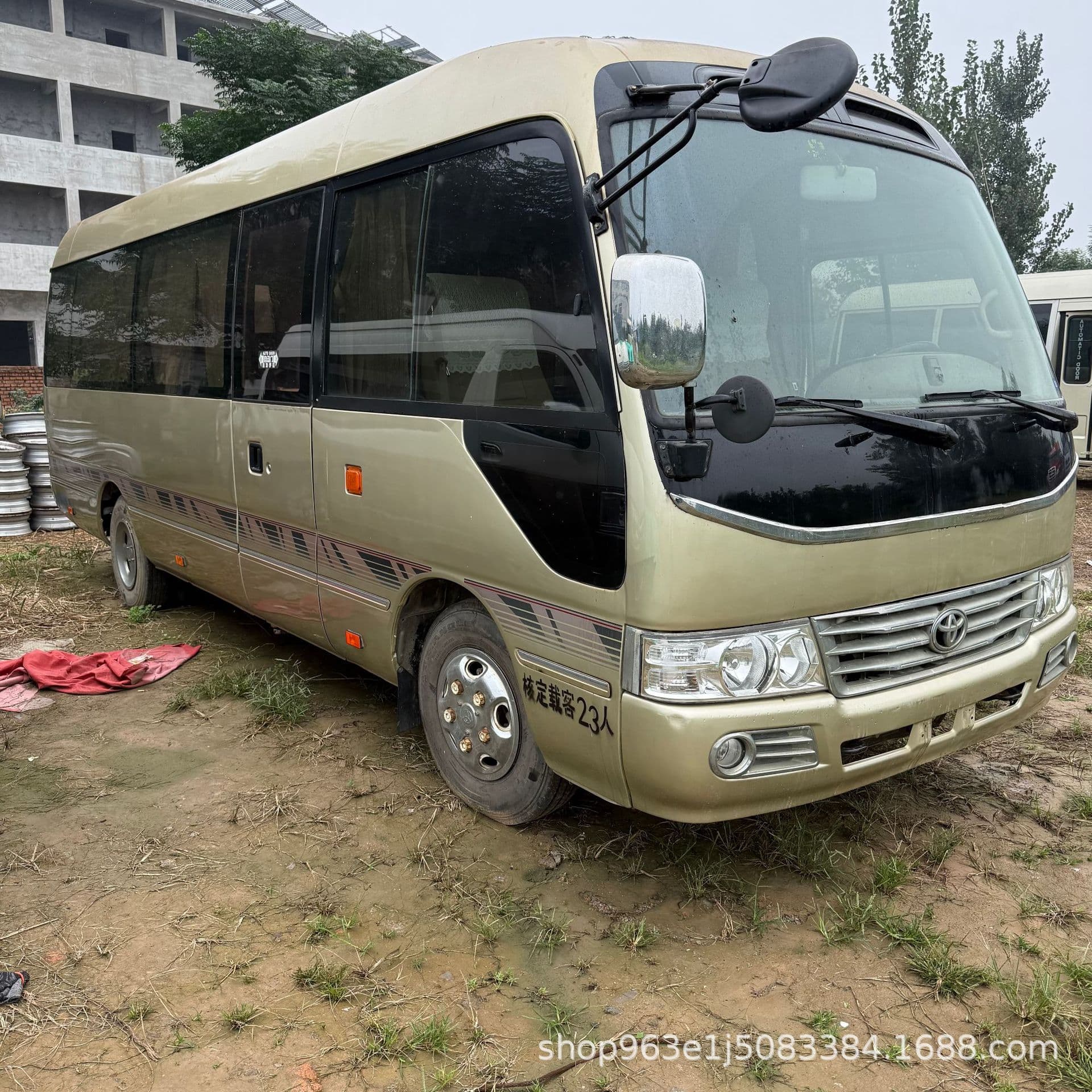 Exported Toyota Coaster used passenger bus with National III emission standard, 30 horsepower engine, Toyota 23-seater commercial vehicle
