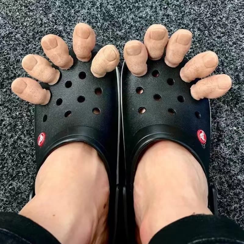 In Stock Cross-Border Hot Selling Big Toe Croc Charm Funny Croc Shoe Decoration