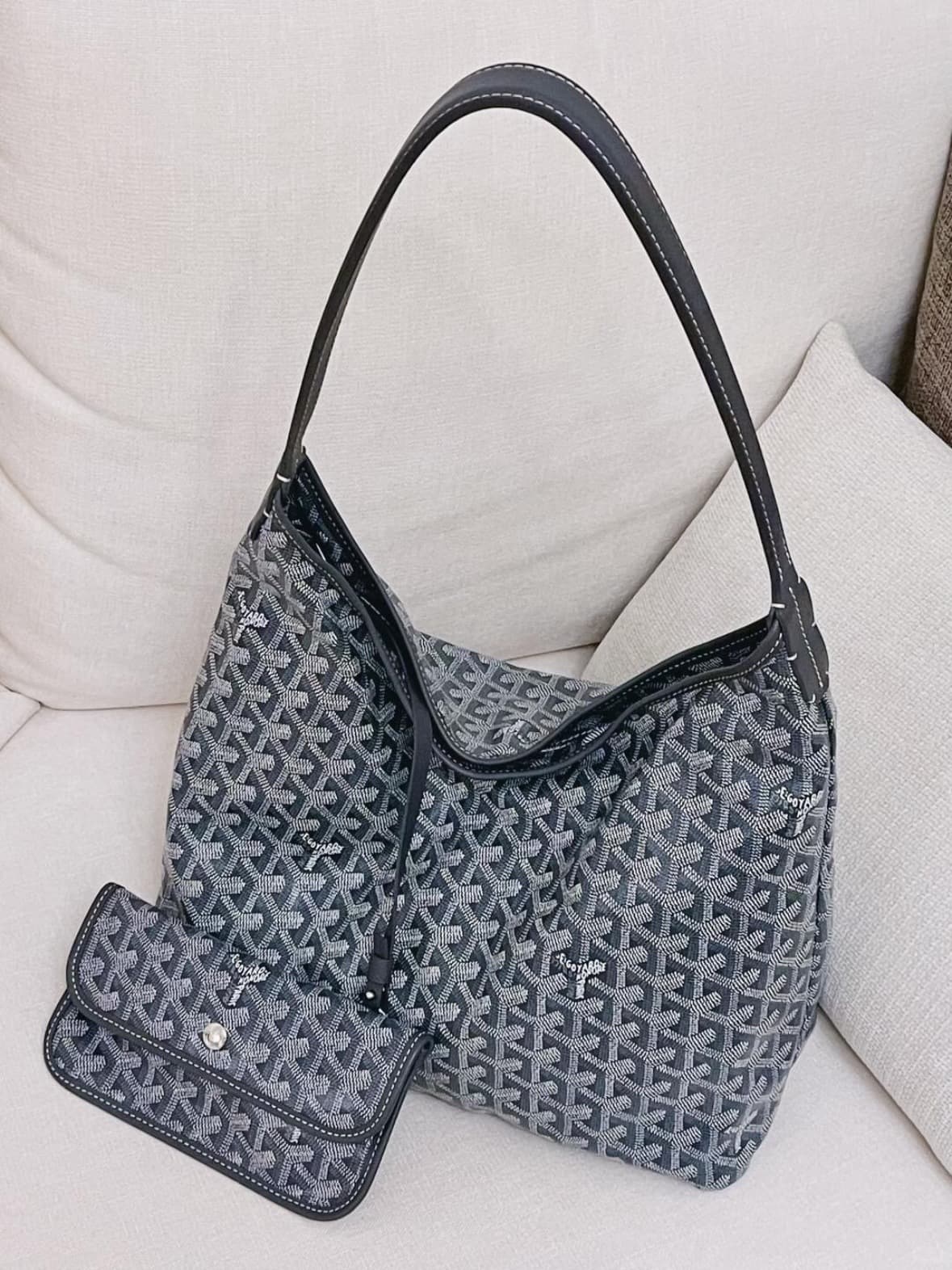 Goya Best-Selling Underarm Bag Hobo Shoulder Bag for Women Large Capacity Commuter Single Shoulder Handbag Crossbody Bag