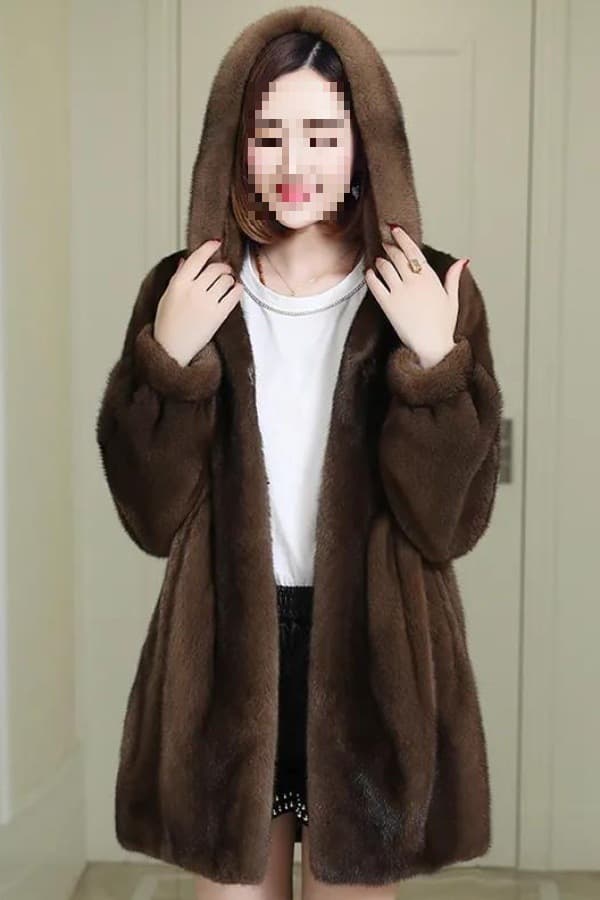Winter faux fur coat for women, plus-size mother's wear, thickened new style rabbit fur hooded mid-length mink coat.