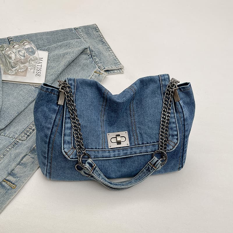 New Style Casual Fashion Chain Large Capacity Trendy Shoulder Tote Crossbody Bag for School and Commute