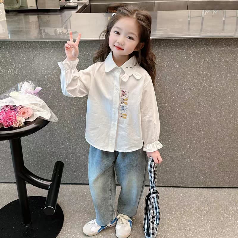 Girls' 2025 New Spring Long-Sleeved Shirt, White Top, Korean Style, Stylish Baby Shirt