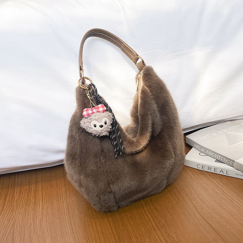 2026 Winter New Fluffy Tote Bag Korean Plush Underarm Bag Large Capacity Stylish Commute Shoulder Bag for Women