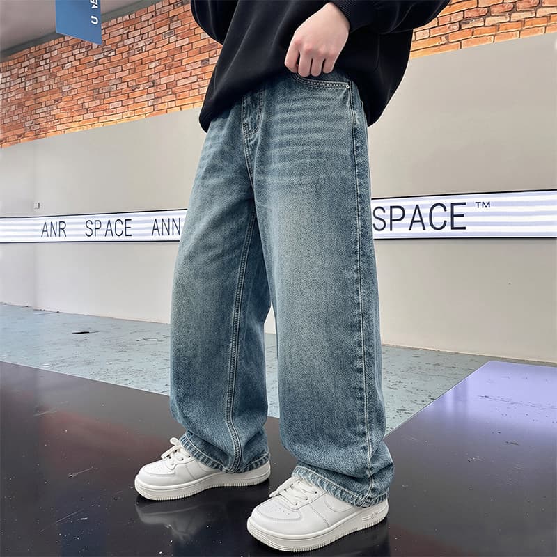 Children's Pants Spring and Autumn Soft Denim Jeans 2026 New Style Boys' Cool and Stylish Long Pants for Older Kids Fashionable Boys' Straight-Leg Pants