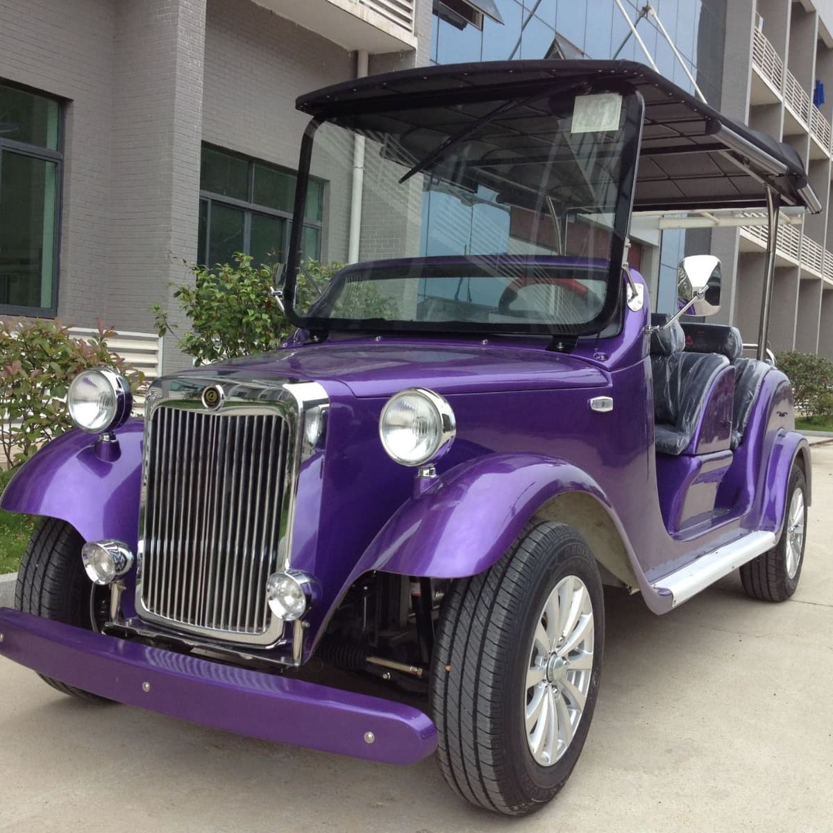 Scenic Electric Sightseeing Cart Property Real Estate Electric Viewing Cart Open Electric Vintage Car