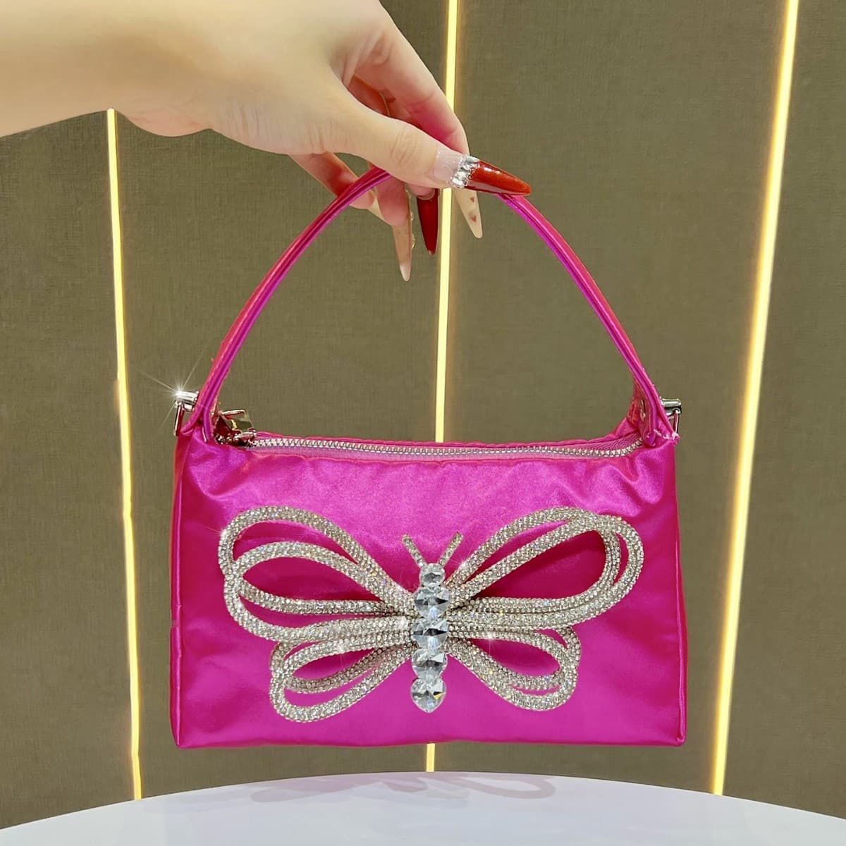 New cross-border dinner bag, butterfly diamond crossbody bag, fashionable and high-end handbag, shoulder chain handbag