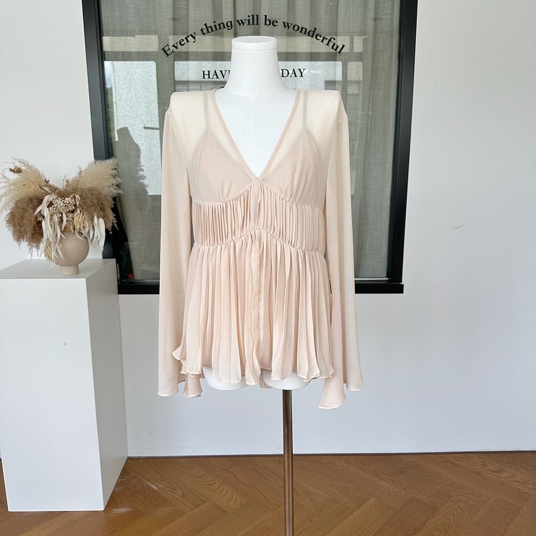 "Yun Xu Chui Jian" V-neck pleated gentle chiffon shirt for women summer pleated trumpet long-sleeved top