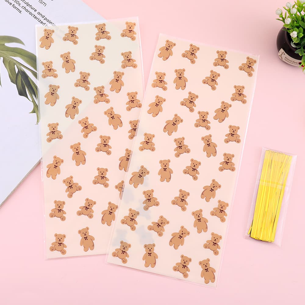 Wholesale opp bag flat pocket cute bear color printed gift bag packaging bag candy biscuit packaging bag tie pocket