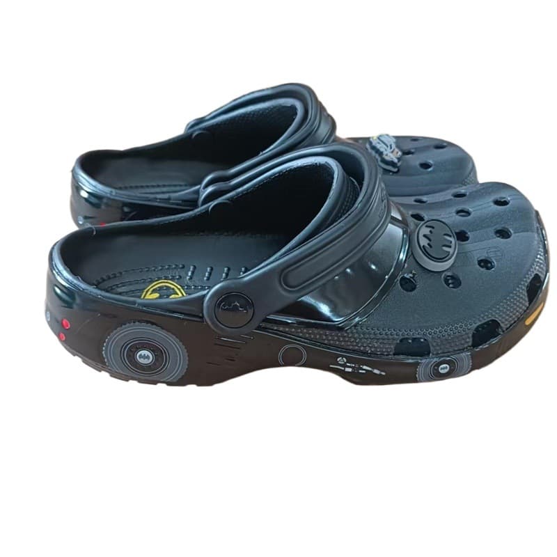 Cross Baya x Batman Crocs Outdoor Celebrity Same Style Breathable Closed-Toe EVA Sandals Beach Shoes