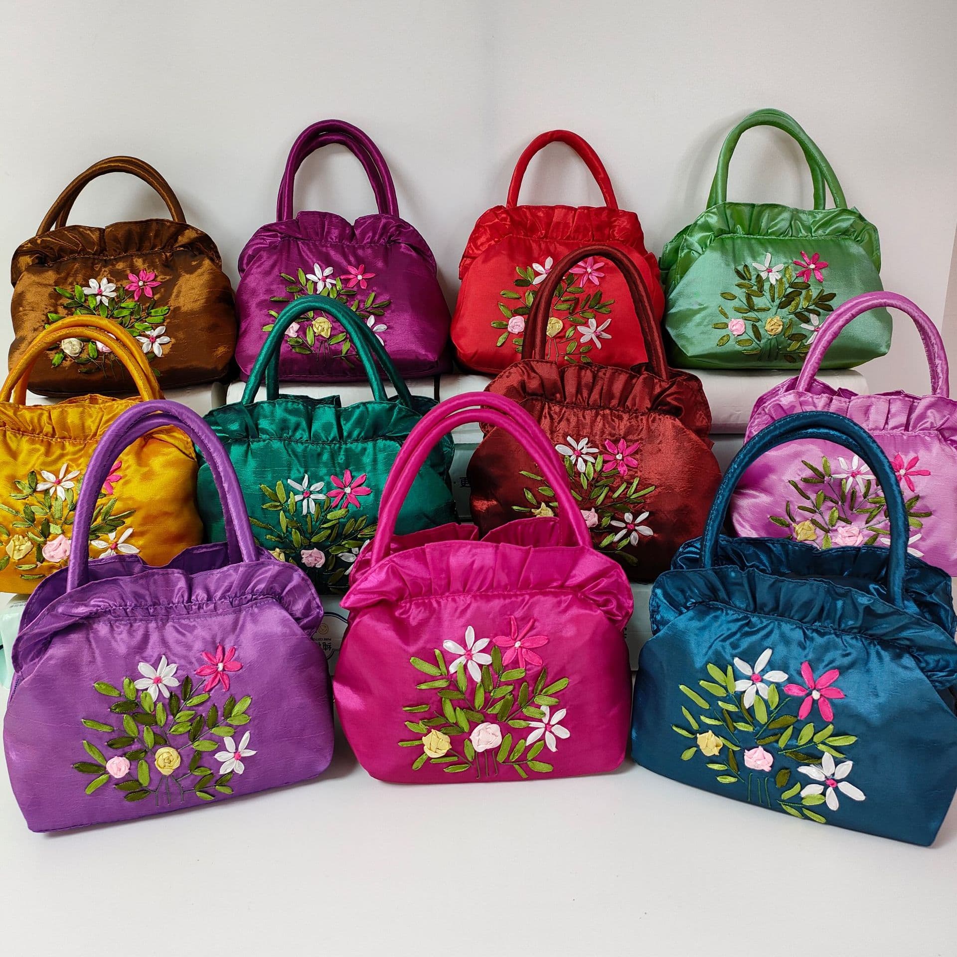 Factory Direct Zipper Women's Handbag Handmade Ribbon Embroidery Bag Mother's Grocery Bag Ethnic Style Tote Wedding Bag