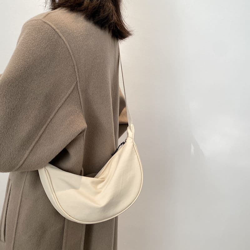 Nylon Crossbody Bag Women's 2023 New Trendy Dumpling Bag Lightweight Small Underarm Simple Single Shoulder Canvas