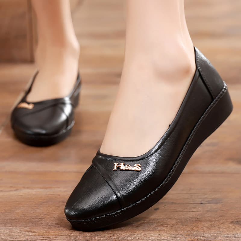 Women's Casual Shoes, Fashionable Low-Cut Short Boots, Middle-Aged Mother Shoes, Waterproof Rain Shoes, Work Shoes, Plastic Shoes, Lazy Shoes