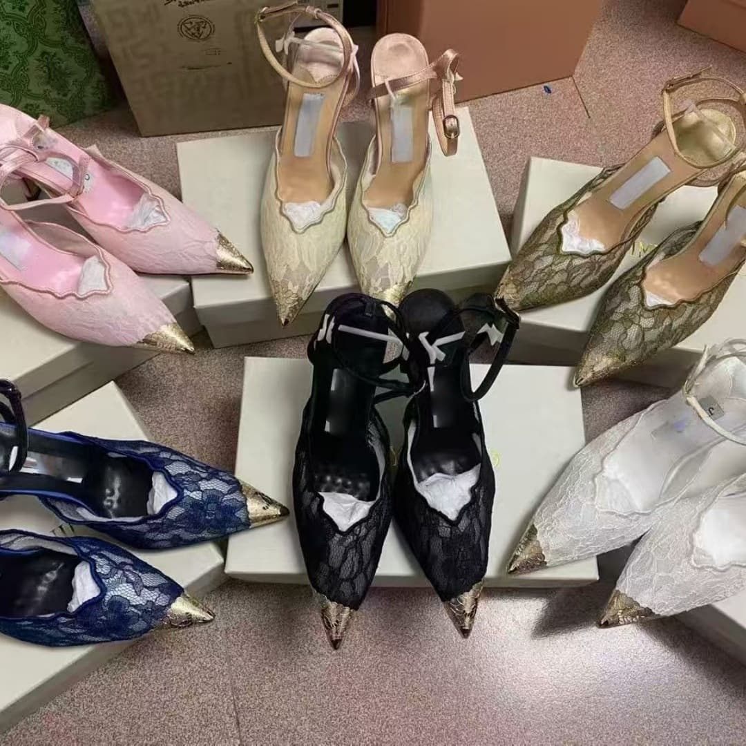 26 One-Character Strap Thin Heel Closed-Toe Sandals Spring/Summer New Sexy Lace Pointed Toe Gold Splice Mesh High Heels 79
