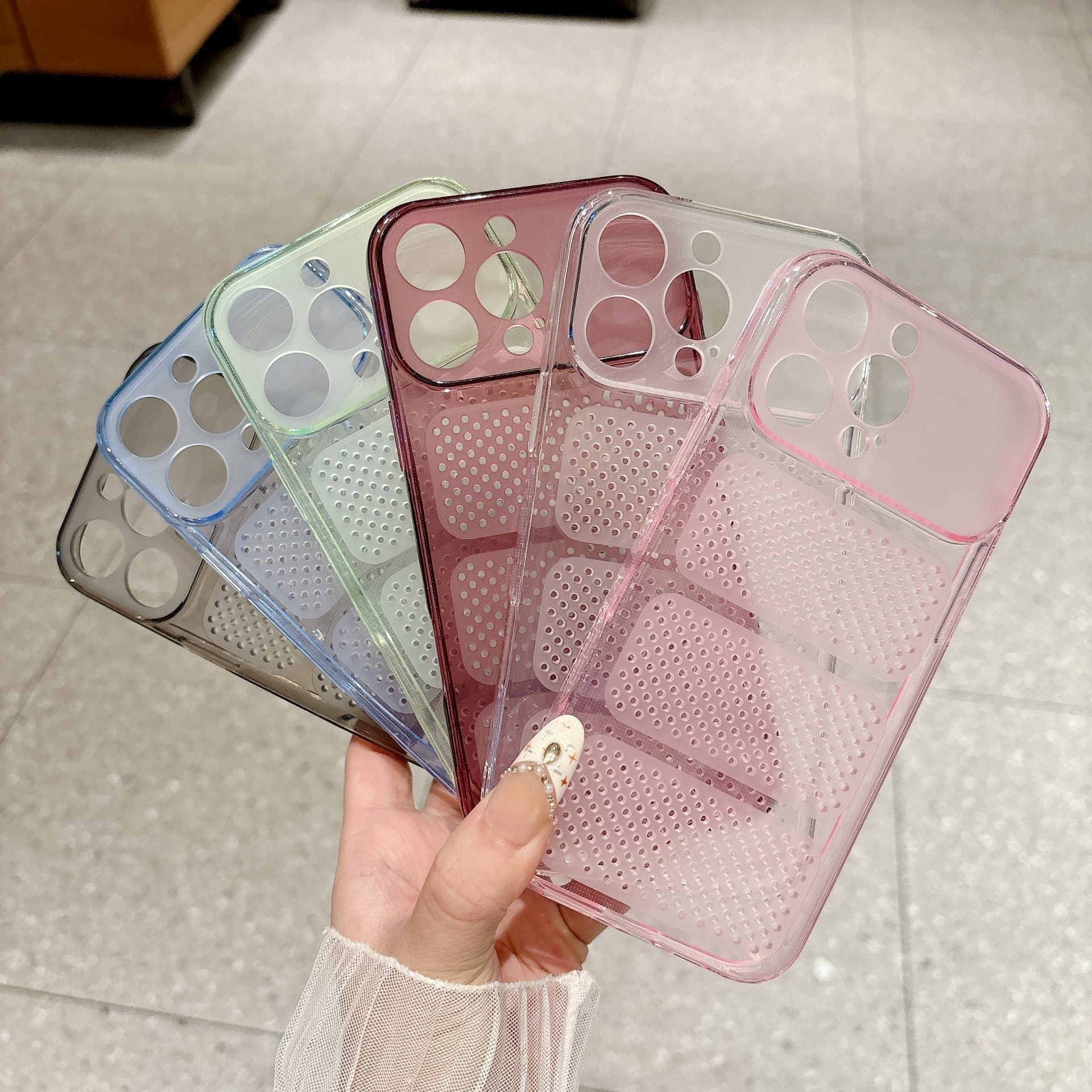 For Apple 17 Pro Max Heat Dissipation Phone Case Breathable Mesh Case Ultra-Thin Transparent Color Soft Protective Case iPhone 16/5