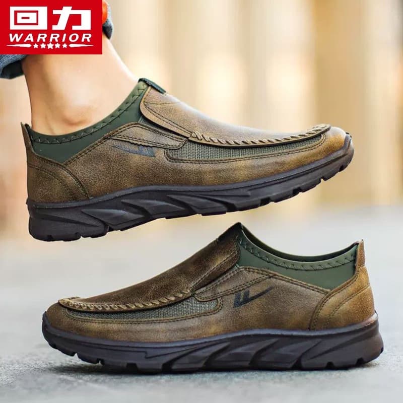 Domestic men's shoes, casual shoes, father's shoes, lightweight non-slip slip-ons, spring and summer soft soles, breathable and comfortable men's sports shoes