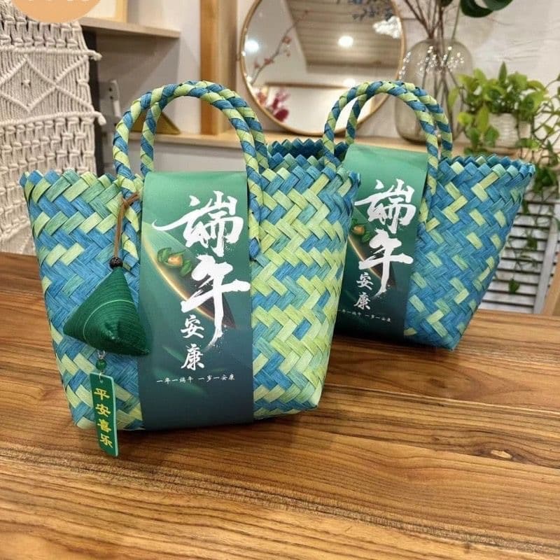 Factory ready stock wholesale new Chinese style Dragon Boat Festival high-end gift packaging souvenirs birthday housewarming celebration handmade