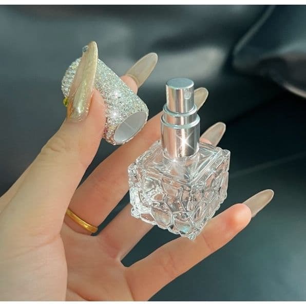 Rhinestone 10ml Perfume Spray Bottle Screw-Neck Perfume Atomizer Water Cube Perfume Sample Bottle Perfume Refillable Bottle