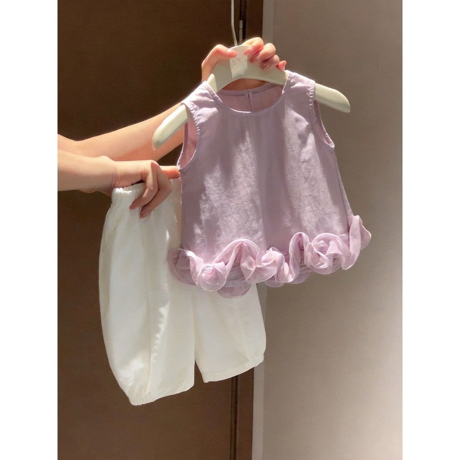 Baby girl Korean wide shoulder suit summer 2026 new style ruffled sleeveless vest bloomers two-piece set