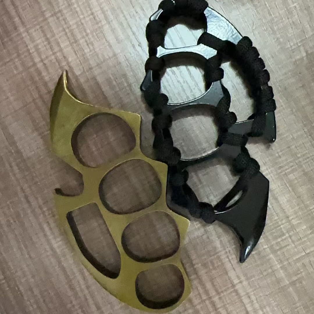 Tiger Thickened Beer Bottle Opener Knuckle Duster Zinc Alloy Four-Finger Self-Defense Hand Support Window Breaker Fiberglass Weapon Knuckle Gloves