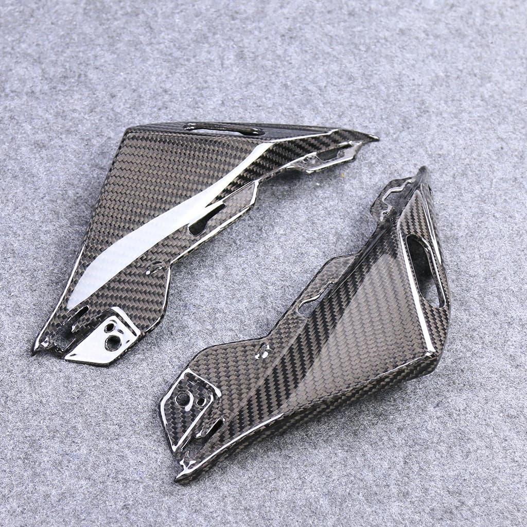Suitable for Yamaha TMAX560 motorcycle shell modification accessories carbon fiber car head side panel