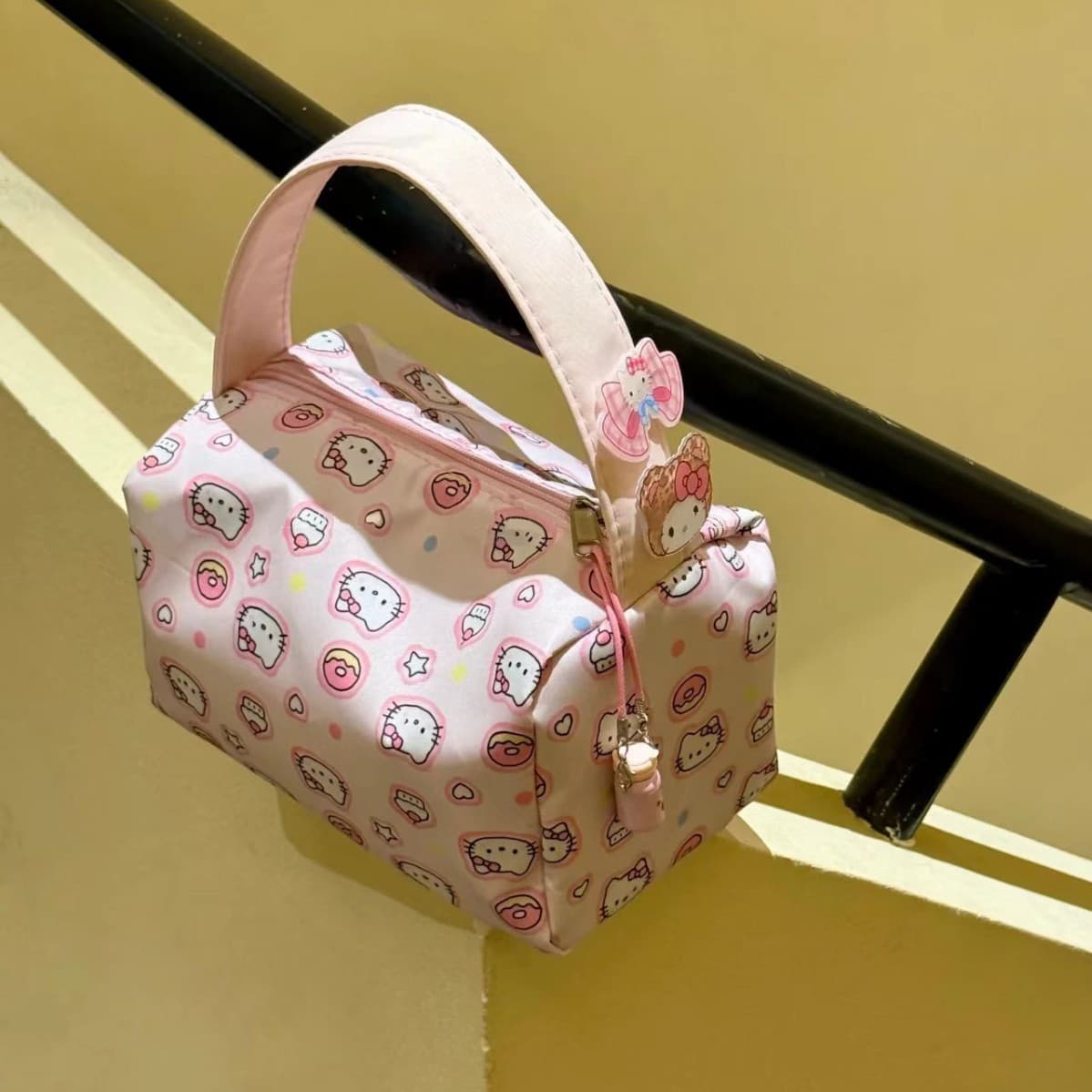 New Cosmetic Bag Ins Storage Bag Cartoon Kitten Portable Travel Toiletry Bag Three-Dimensional Travel Handbag Cute Bag