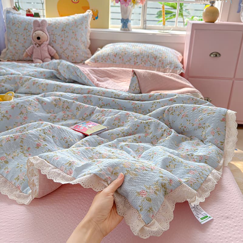 Korean Puff Cotton Lace Hollow Out Summer Quilt 4-Piece Set, Double Air Conditioning Blanket, Washable Small Floral Pattern, Soft Summer Blanket