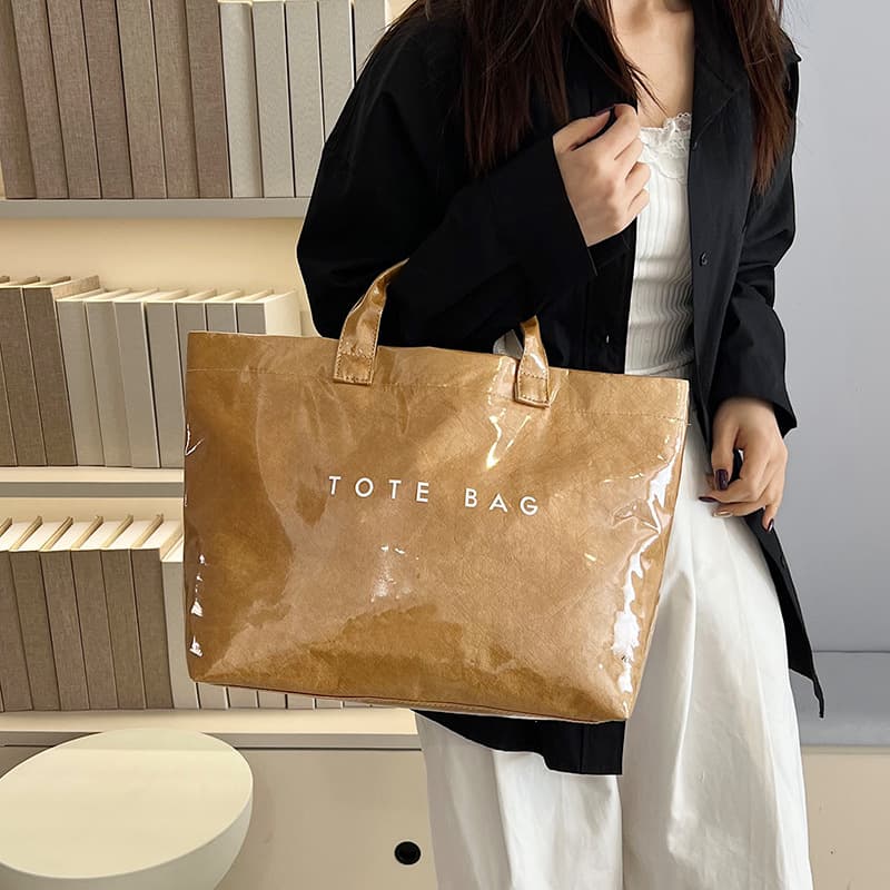 Large capacity kraft paper jelly bag, stylish tote bag for work and commuting, new fashion backpack for women.