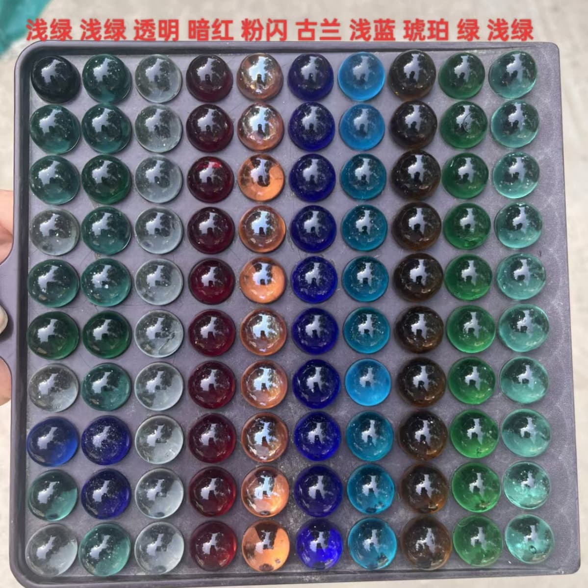 16mm marbles, checkers, glass beads, a nostalgic childhood toy for those born in the 80s and 90s, a retro children's toy.