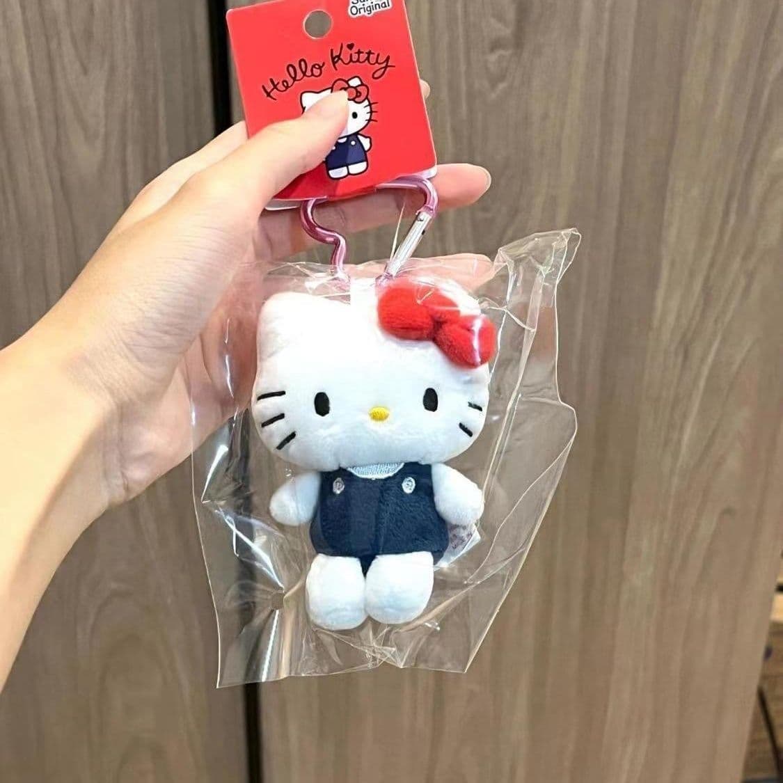 blackpink same love buckle KT cat bag buckle pendant hellokitty pendant doll pendant