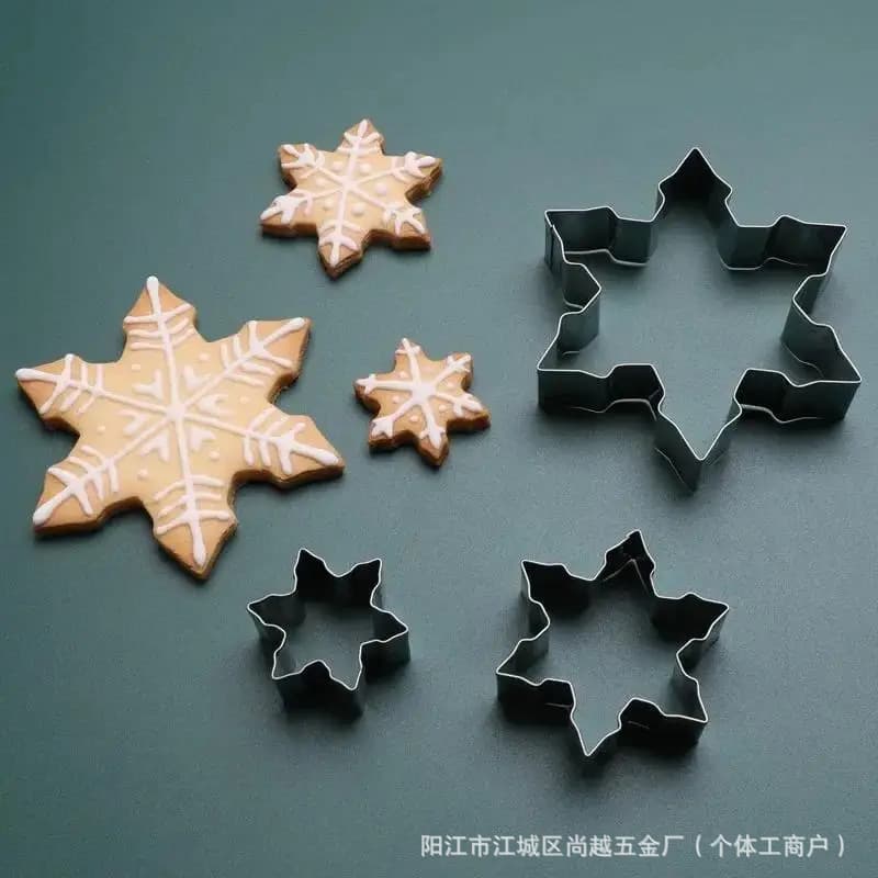 Christmas Cookie Cutter Set Baking Tool 3-Piece Stainless Steel Snowflake Shape Cookie Mold