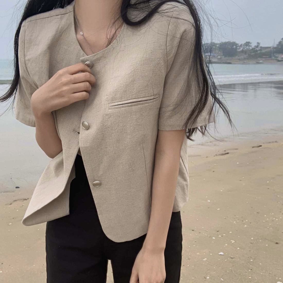 Sold Out Korean Chic Simple Round Neck Short Jacket Women's Summer Commuter Fashionable Single-Breasted Top