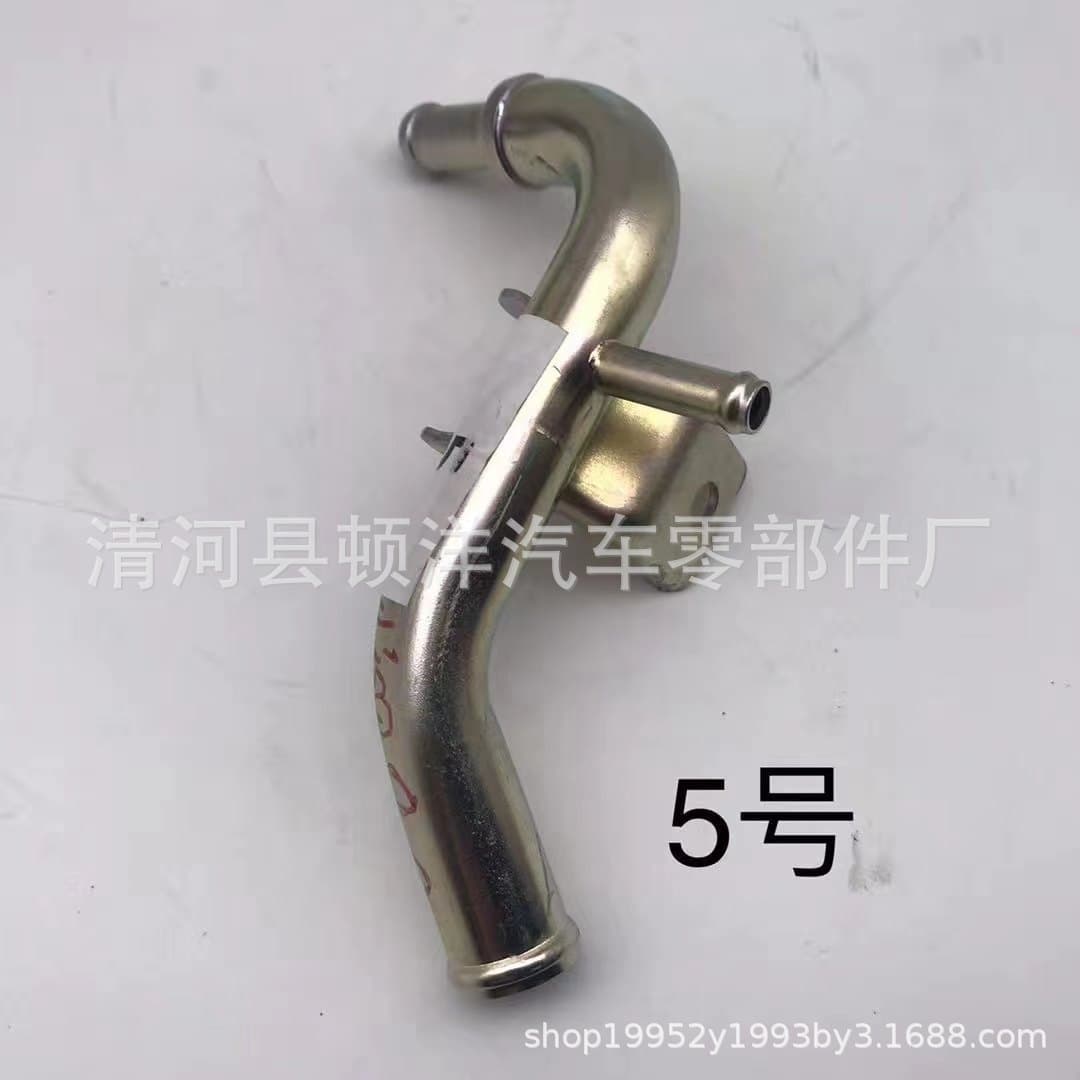 Manufacturer supplies 14053VB005 suitable for Nissan Patrol engine water pipe, cooling water pipe, and exhaust pipe.