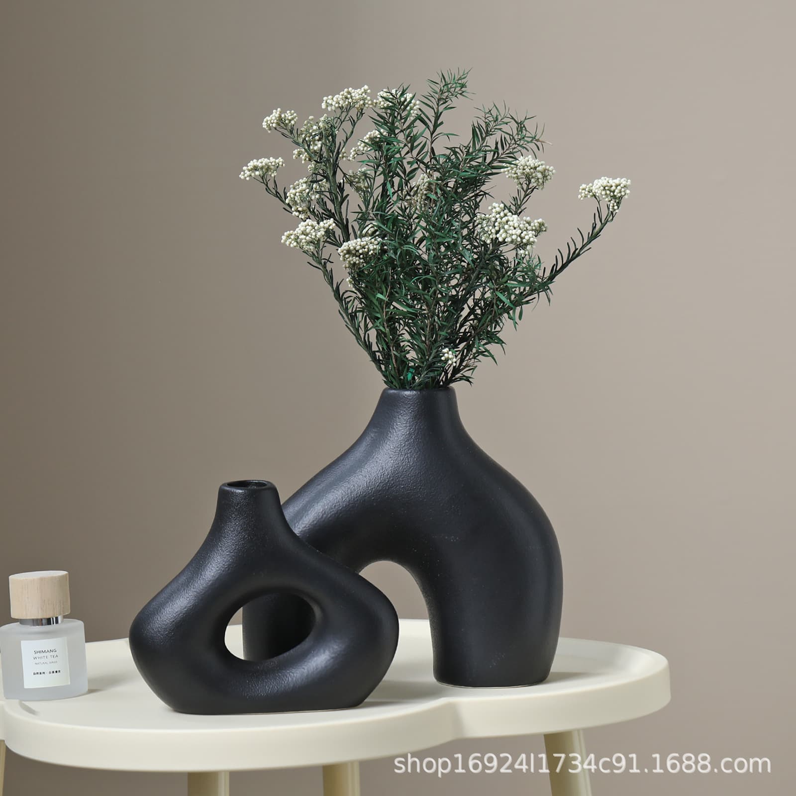 Amazon foreign trade popular ceramic vase 2-piece set living room flower arrangement ornaments factory direct sales wholesale European decoration