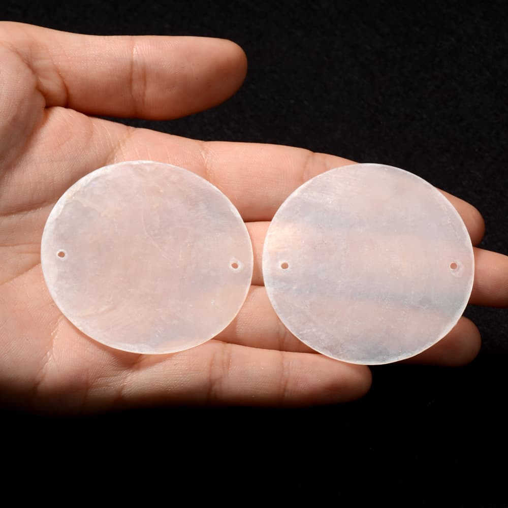 5.0 Double-Hole Shell Mirror Pieces Dyed, Natural Color Shell Pieces for Wedding Decorations, Wind Chime DIY Material Kits