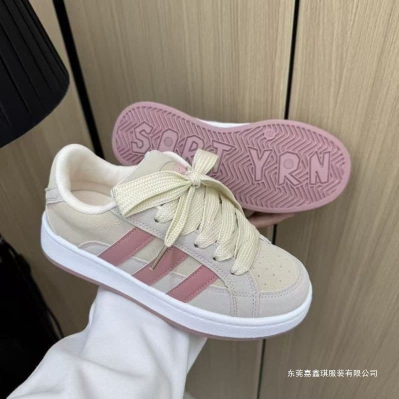 Hong Kong Style Niche Versatile Bread Shoes for Women Trendy 2026 Autumn New German Training Sneakers Casual Sports White Shoes for Men
