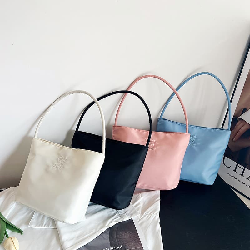 Korean New Women's Bag Large Capacity Tote, Fashion Casual Lightweight Ladies Handbag Shoulder Bag with Loose Water Bucket Design