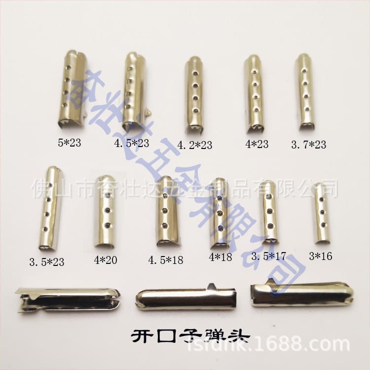 Various sizes of metal rope straps, shoelace tips, bullet-shaped tips, flat-top tips, clip-on straps, and lace-up accessories for athletic shoes.